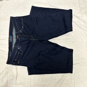 Lucky Brand Jeans. Charlie Skinny. Dark denim wash. Sizing 12/31